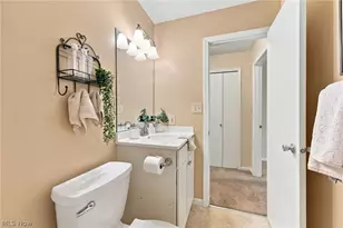 547 Center Ave, Cuyahoga Falls, OH 44221 - Photo 13