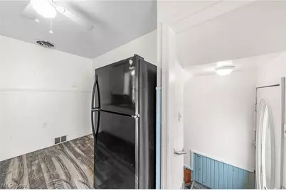 1714 S Liberty Avenue, Alliance, OH 44601 - Photo 7