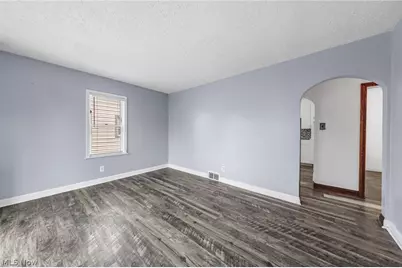1714 S Liberty Avenue, Alliance, OH 44601 - Photo 3