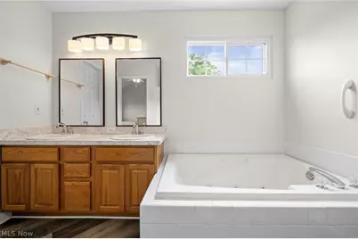 17118 Woodlawn Court, Strongsville, OH 44149 - Photo 31