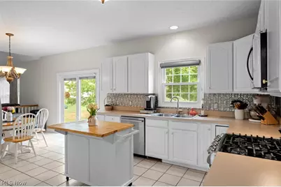 17118 Woodlawn Court, Strongsville, OH 44149 - Photo 21