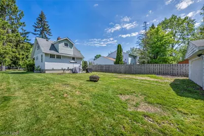 38358 Poplar Drive, Willoughby, OH 44094 - Photo 15