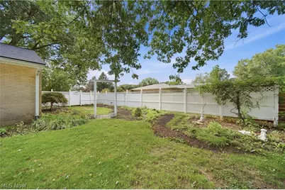 2769 Englewood Drive NE, Canton, OH 44721 - Photo 45