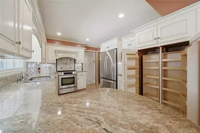 2769 Englewood Drive NE, Canton, OH 44721 - Photo 9