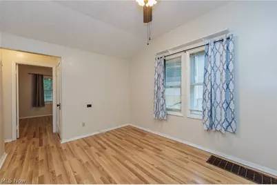 1305 Big Falls Avenue, Akron, OH 44310 - Photo 25