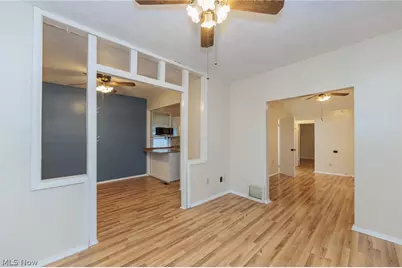 1305 Big Falls Avenue, Akron, OH 44310 - Photo 13