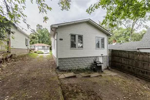 1305 Big Falls Ave, Akron, OH 44310 - Photo 7