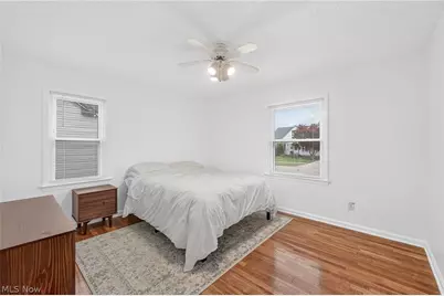 305 E 329th Street, Willowick, OH 44095 - Photo 11