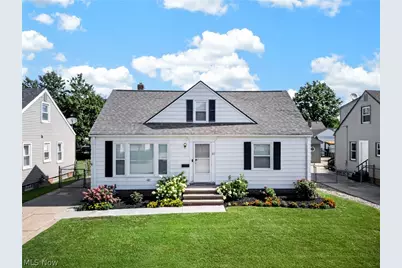 305 E 329th Street, Willowick, OH 44095 - Photo 1