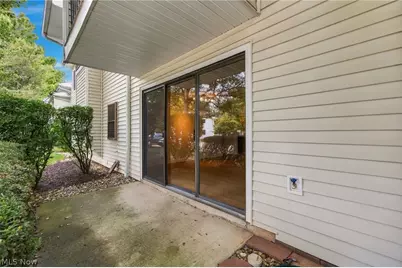 2917 N Bay Drive #M-9, Westlake, OH 44145 - Photo 5