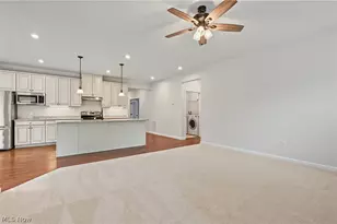 830 Sunrise Cir, Aurora, OH 44202 - Photo 7