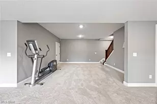 8934 Clubview St NW, Massillon, OH 44646 - Photo 37