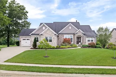 8934 Clubview Street NW, Massillon, OH 44646 - Photo 1