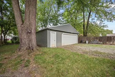 5742 Pleasant Street, North Ridgeville, OH 44039 - Photo 33