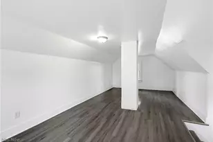 529 Hazel Pl, Akron, OH 44304 - Photo 23