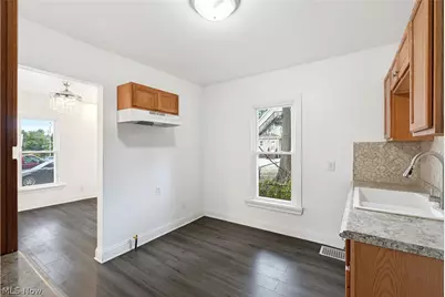 529 Hazel Place, Akron, OH 44304 - Photo 11