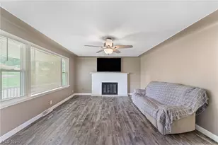 3870 Cumberland Dr, Youngstown, OH 44515 - Photo 3