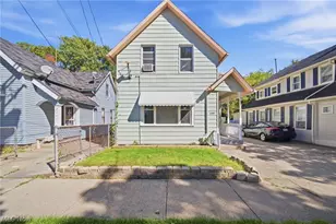 3309 W 32nd St, Loveland, OH 44109 - Photo 1