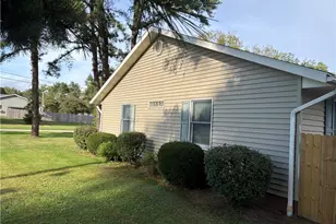 400 Park Dr SE, Brewster, OH 44613 - Photo 17