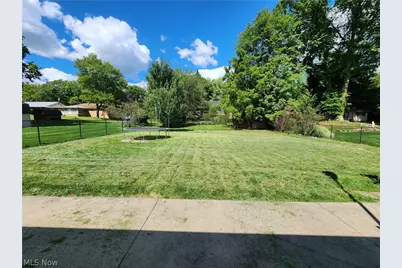 2356 Shawnee Trail, Youngstown, OH 44511 - Photo 17