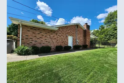 2356 Shawnee Trail, Youngstown, OH 44511 - Photo 19