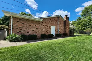 2356 Shawnee Trail, Youngstown, OH 44511 - Photo 19