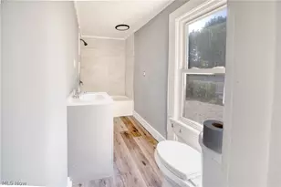 386 W Jackson St, Painesville, OH 44077 - Photo 25