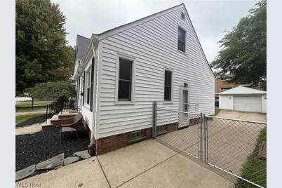 2621 Liggett Drive, Parma, OH 44134 - Photo 7