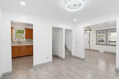 532 Hazel Place, Akron, OH 44304 - Photo 11