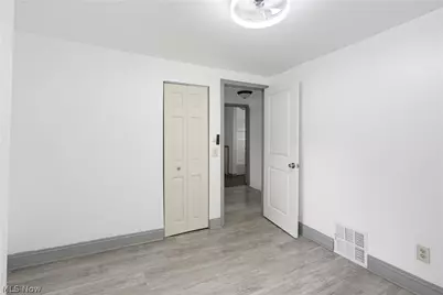 532 Hazel Place, Akron, OH 44304 - Photo 25
