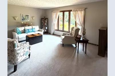 9011 Lost Trail Avenue NE, Canton, OH 44721 - Photo 7