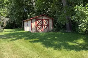 9011 Lost Trail Ave NE, Canton, OH 44721 - Photo 5