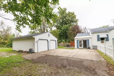 114 Sheriff Street, Elyria, OH 44035 - Photo 3
