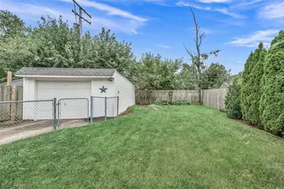 18813 Parkmount, Loveland, OH 44135 - Photo 39