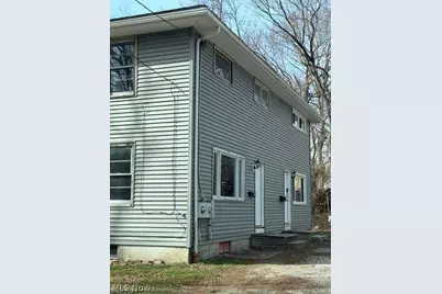 208 Barder Avenue, Akron, OH 44305 - Photo 9