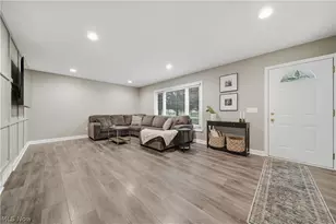 8008 Garnet Ave NE, Canton, OH 44721 - Photo 5