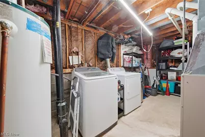 8008 Garnet Avenue NE, Canton, OH 44721 - Photo 27