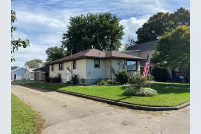 507 Wood Avenue, Newcomerstown, OH 43832 - Photo 1