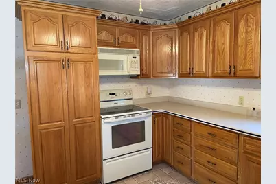 507 Wood Avenue, Newcomerstown, OH 43832 - Photo 5