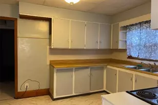504 Walnut Ave, Cambridge, OH 43725 - Photo 9