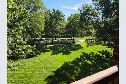 1150 Tollis Parkway, Grandview Heights, OH 44147 - Photo 25