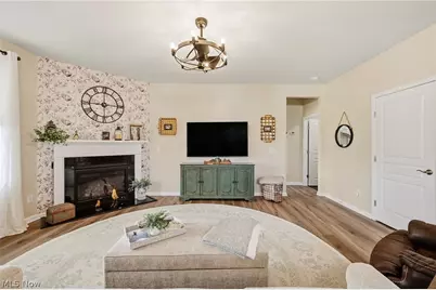 8009 Amberley Drive, Mentor, OH 44060 - Photo 7