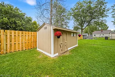 726 Lyndon Avenue, Ashtabula, OH 44004 - Photo 27