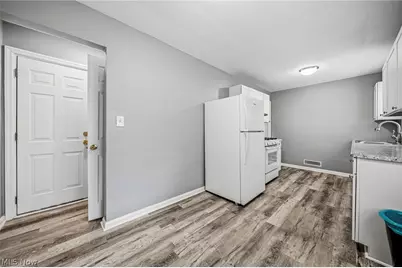 726 Lyndon Avenue, Ashtabula, OH 44004 - Photo 17