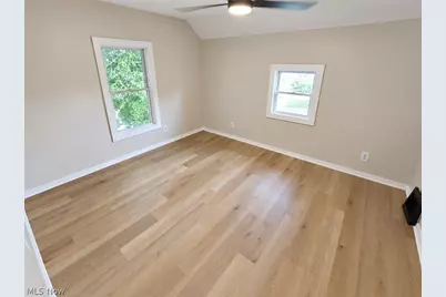 402 Hall Avenue, Barberton, OH 44203 - Photo 13