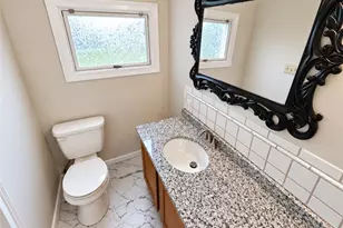 402 Hall Ave, Barberton, OH 44203 - Photo 7