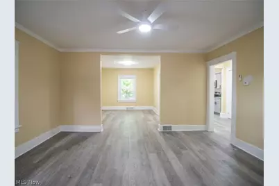 444 Emery Avenue, Youngstown, OH 44507 - Photo 3