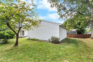 7765 Fern Dr, Mentor on the Lake, OH 44060 - Photo 5