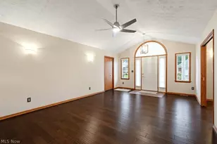 976 Rosemarie Cir, Wadsworth, OH 44281 - Photo 5