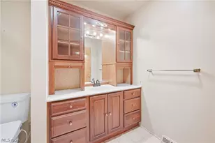 1889 Lancaster Dr, Youngstown, OH 44511 - Photo 21